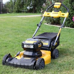 Dewalt Lawnmover